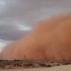 V austrálskom meste vyčíňala desivá piesočná búrka
