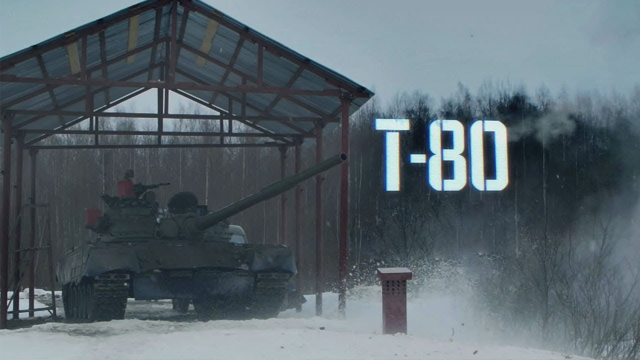 Ruský tank T-80 verzus drevená munícia. Šialený nápad alebo obyčajný test?