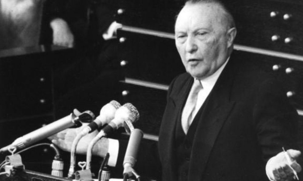 Konrad Adenauer: Keď o novom kancelárovi rozhodol jediný hlas
